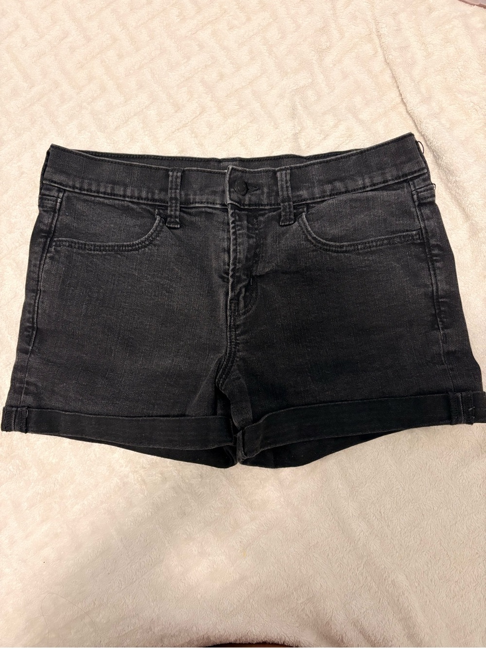 black denim jean shorts